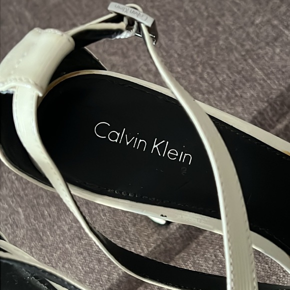 CALVIN KLEIN VONNIE STRAPPY HEELS - Picture 5 of 9
